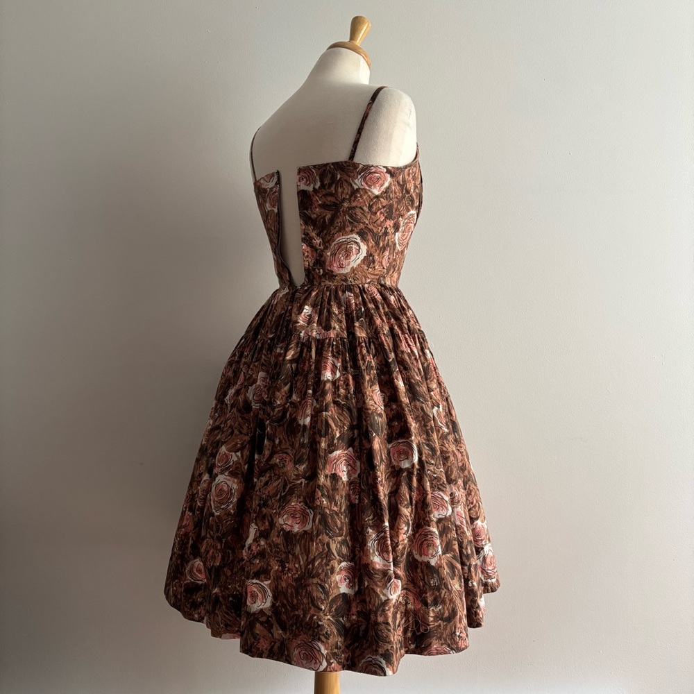 Vintage 1950s NELLY DON Brown with Pink Rose Print Dress / 25" waist - Picture 6 of 11